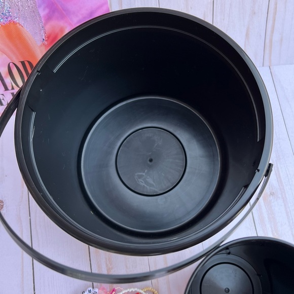 Taylor Swift Eras Tour Film Set - Picture 3 of 4